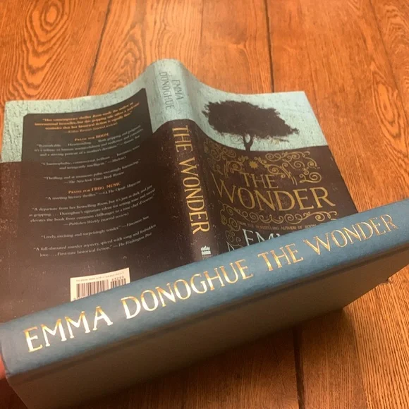 Signed First Edition - Picture 6 of 7